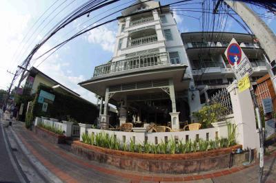 Villa Duang Champa Hotel