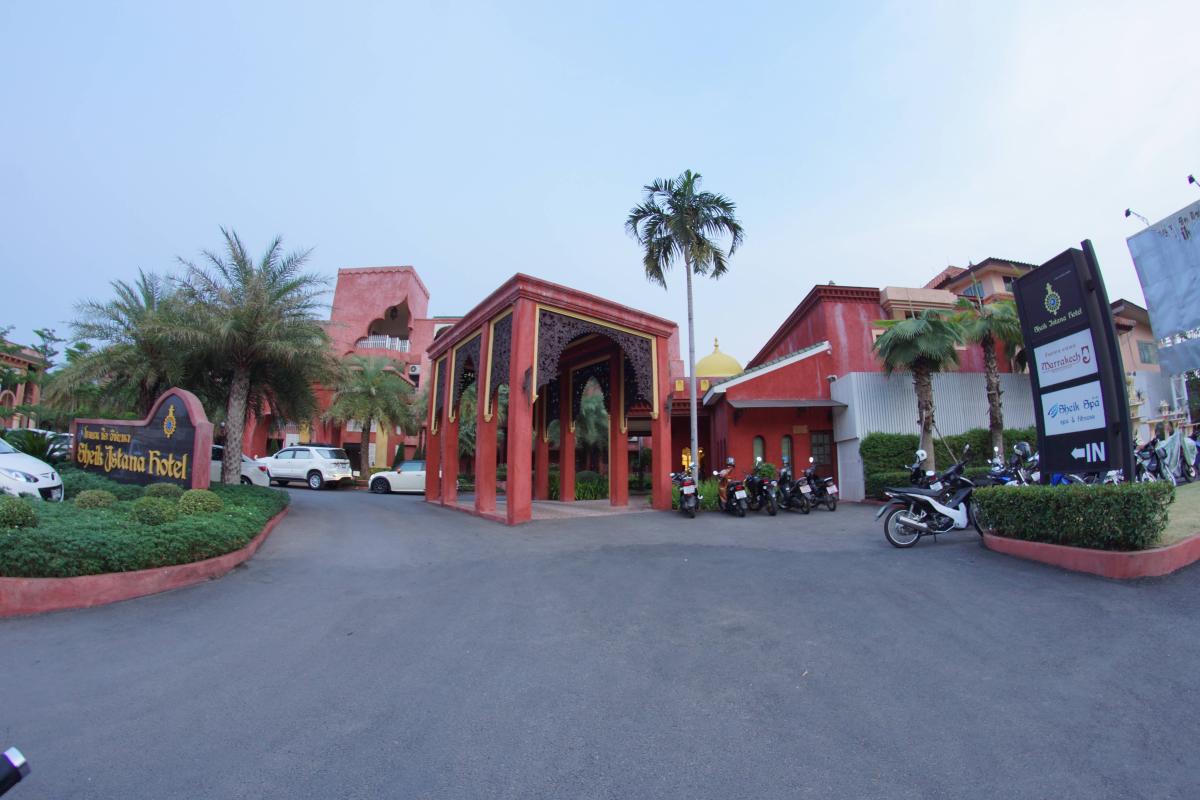 Sheik Istana Hotel