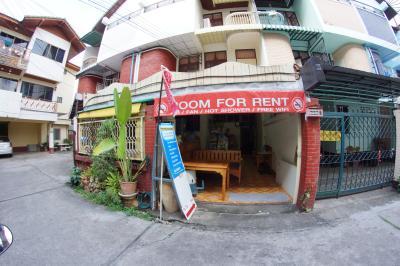 Thai Thai House