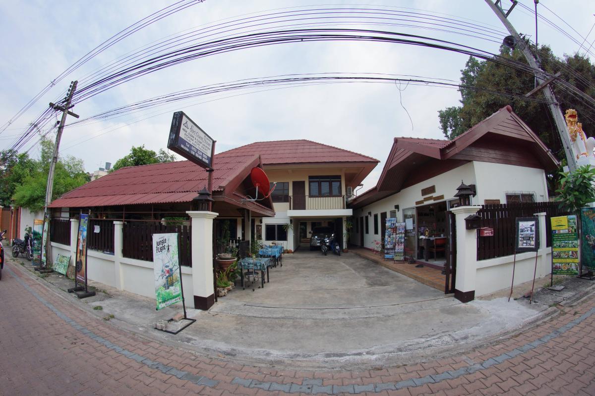 Siri Guest House