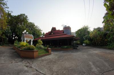 Chang Puak Hotel ช้างผือก