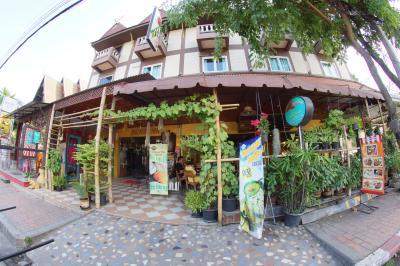 Parasol Inn