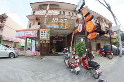 18.27 Restaurant Bar