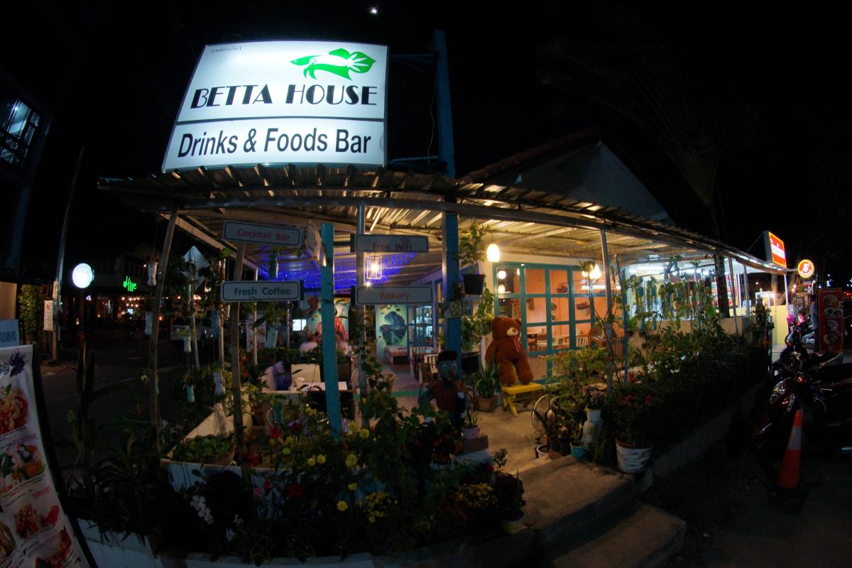 Betta House Drinks and Foods Bar