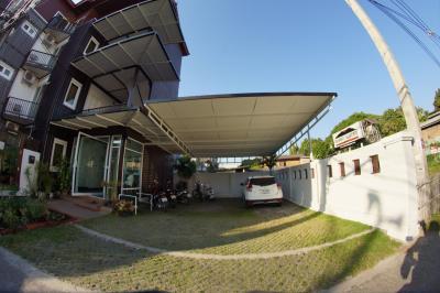 Sunny Suites