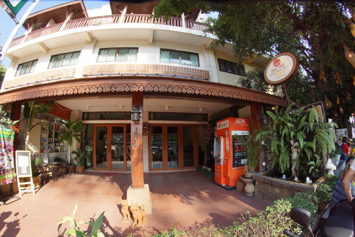 Phoothawee House